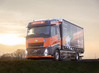 volvo-fh-aero-electric-jobtrans1