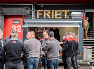 Feestje Rensa Family Company 100ste aflevering Renault Trucks Djpg
