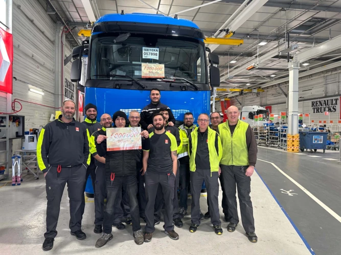 1 Million Renault Trucks Bourg 2025_1 LR