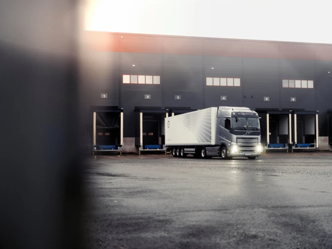Volvo Trucks introduceert Safety Zones (1)