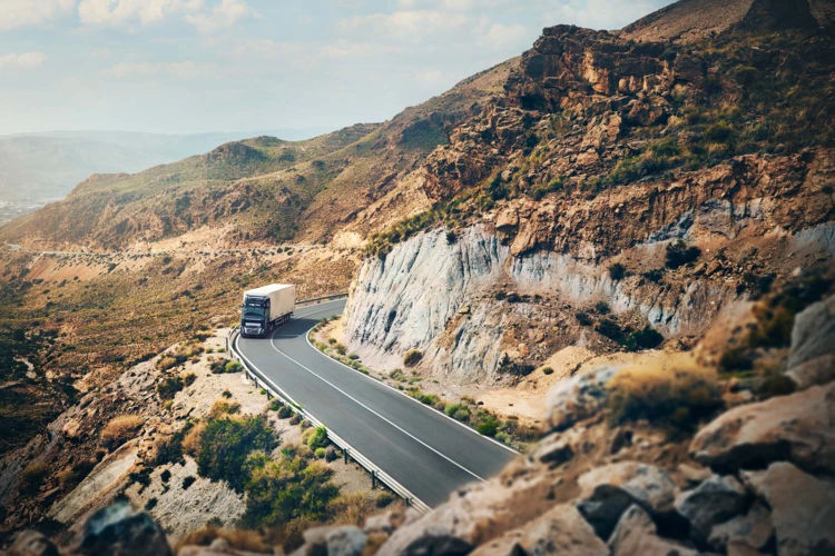 Paashuis-Volvo-FH16-Aero-09