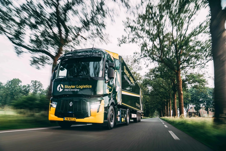 Sluyter_Renault-Trucks_E-Tech-T_LR