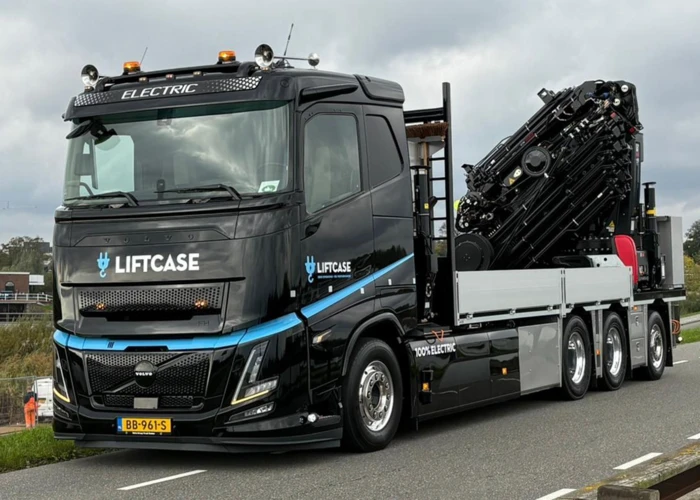 Volvo Trucks Electric Liftcase