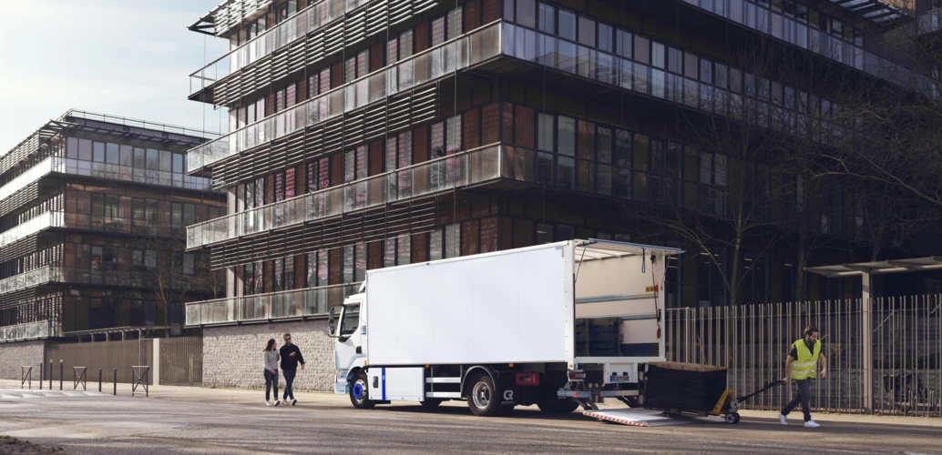 Paashuis-Renault-Trucks-2024-E-Tech-D-exterior-06