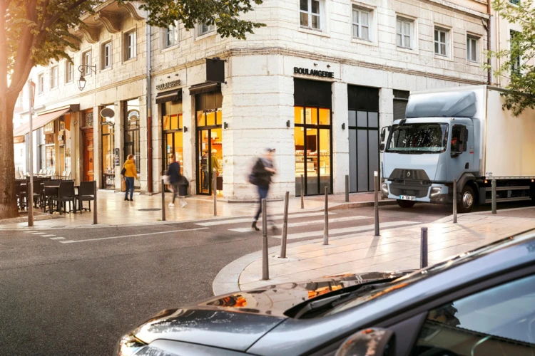 Paashuis-Renault-Trucks-2024-D-D-Wide-exterior-02